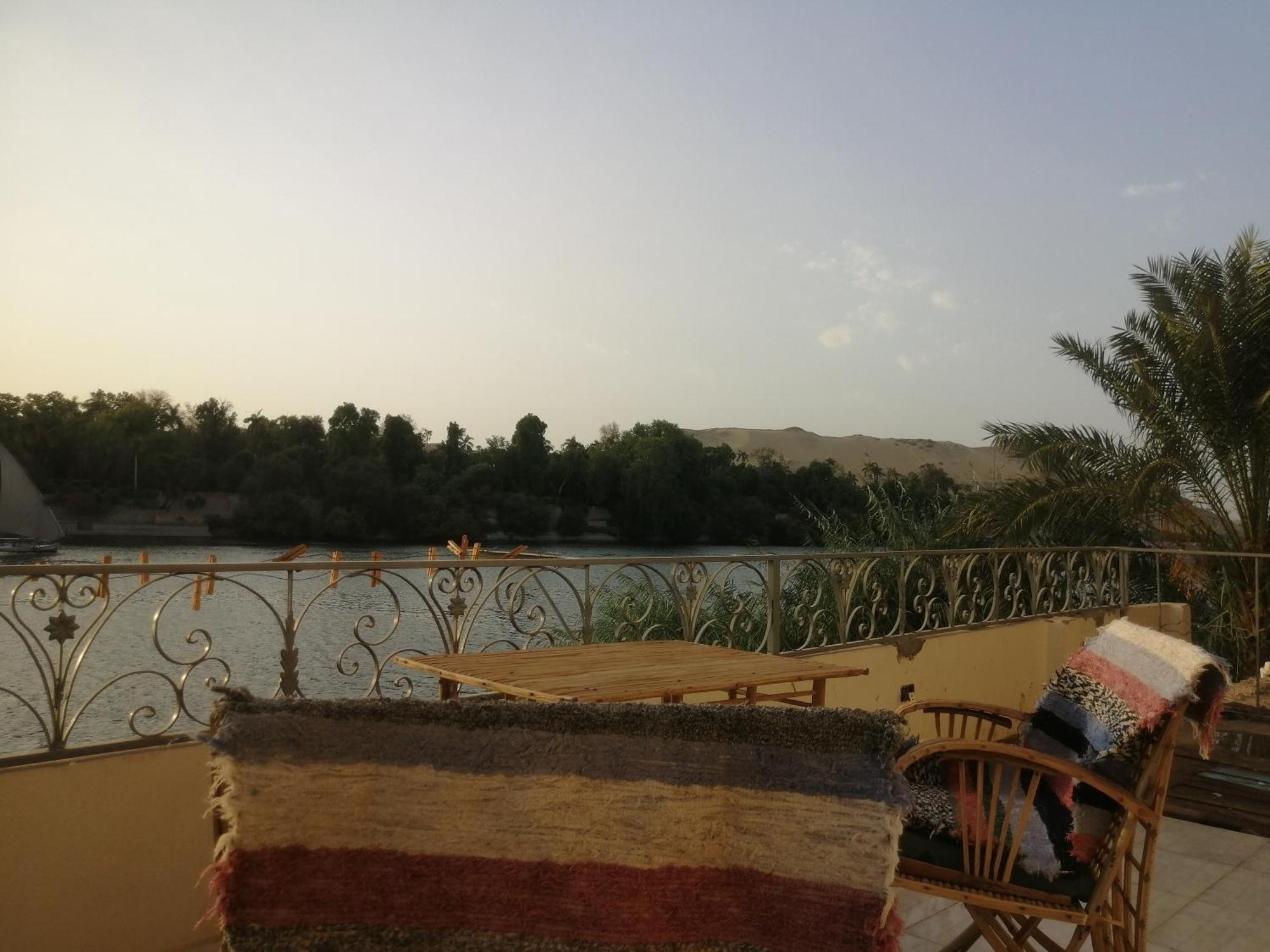 Nubian Bride Guest House อัสวาน ภายนอก รูปภาพ